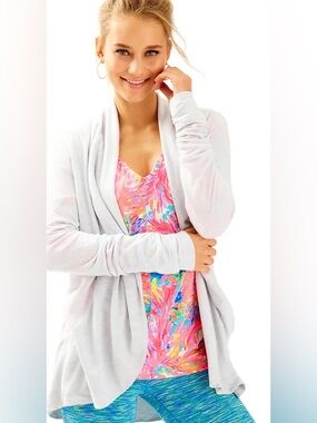 LIKE NEW Lilly Pulitzer Cassine Cardigan Heathered Seaside Grey L